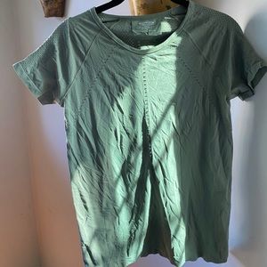 Athleta Foothills Tee